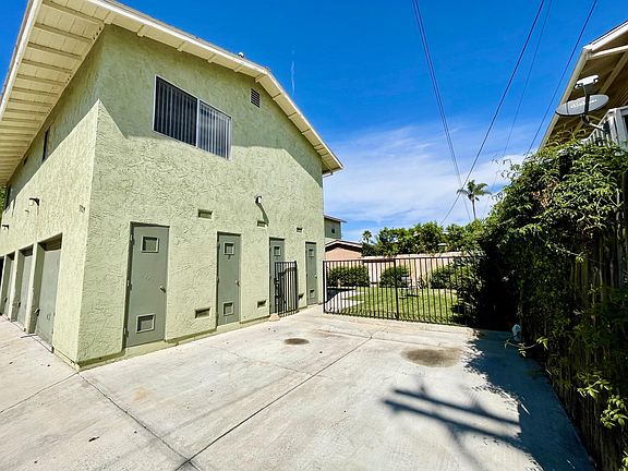 2nd image of 3029 Juniper St