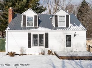 2010 Ferrol St, Lansing, MI 48910