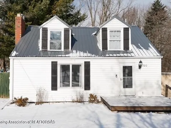 2010 Ferrol St, Lansing, MI 48910