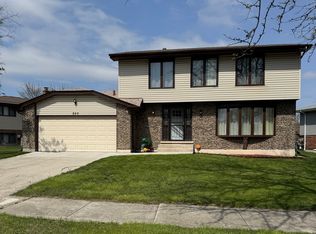 850 Campus Ave, Matteson, IL 60443