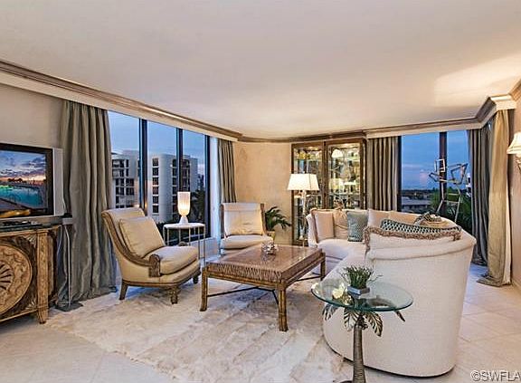 3rd image of 3115 Gulf Shore Blvd N #511