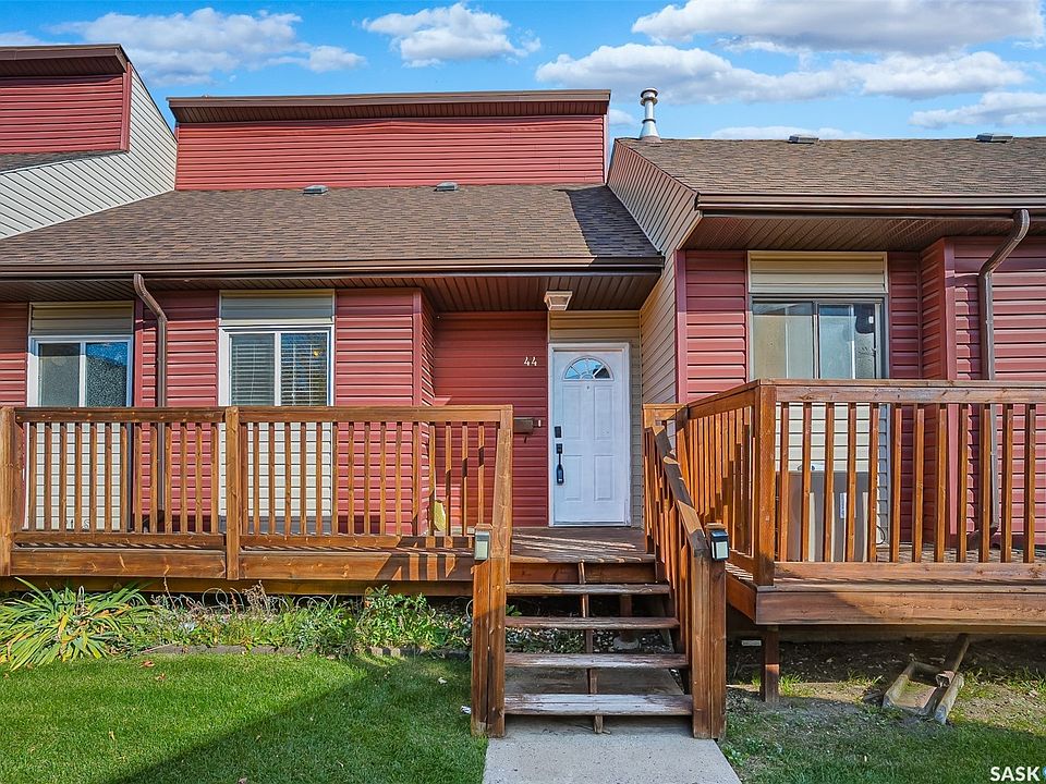 1st image of 331 Pendygrasse Road #44