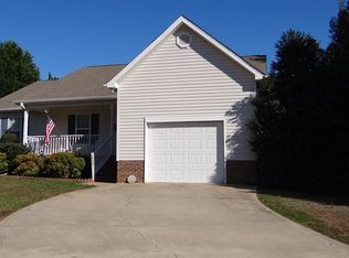 2439 Wayne White Rd, Pleasant Garden, NC 27313