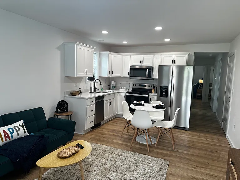 2117 Trento Ln — Photo 2