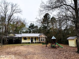 59 Blue Moon Dr, Hattiesburg, MS 39401