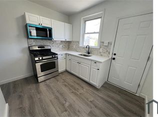 933 Pennell St, Chester, PA 19013