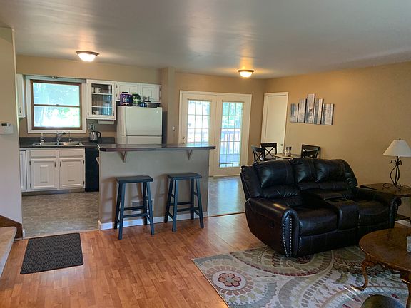 4th image of 37020 N Garrick Ave