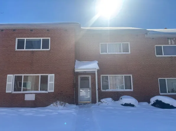 4958 Caroline Dr APT 15, Warrensville Heights, OH 44128