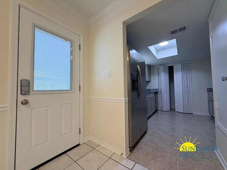 139 Scranton St — Photo 10