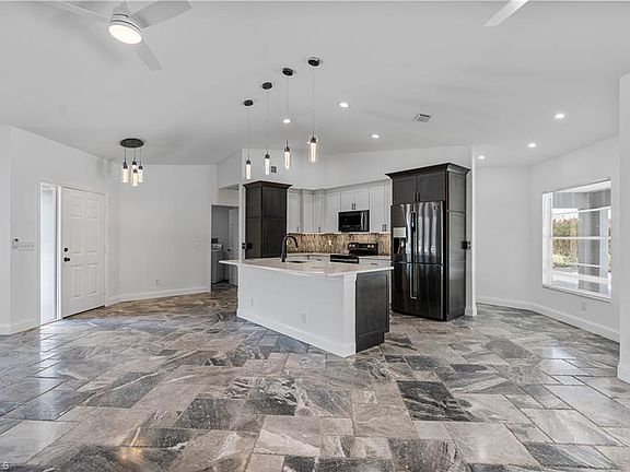 4th image of 28405 Mango DR