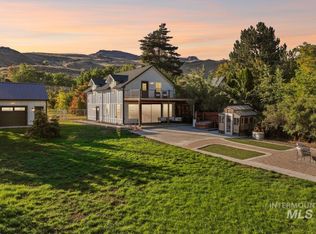 3850 N Plaza Rd, Emmett, ID 83617