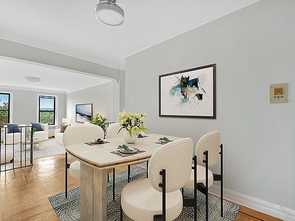 5th image of 23 Chittenden Ave #2B