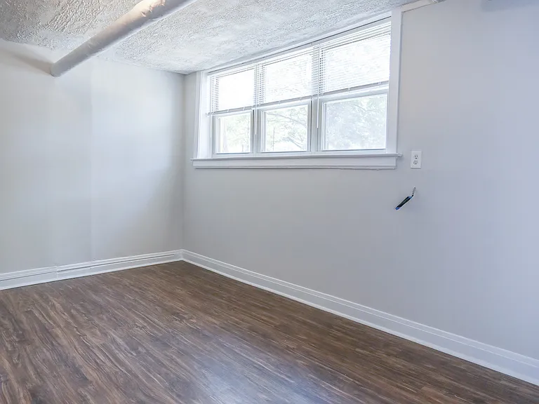 4649-63 N Manor Ave #G — Photo 7
