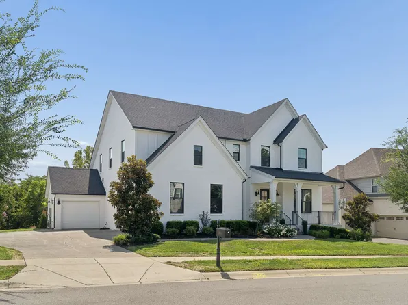 2049 Belsford Dr, Nolensville, TN 37135
