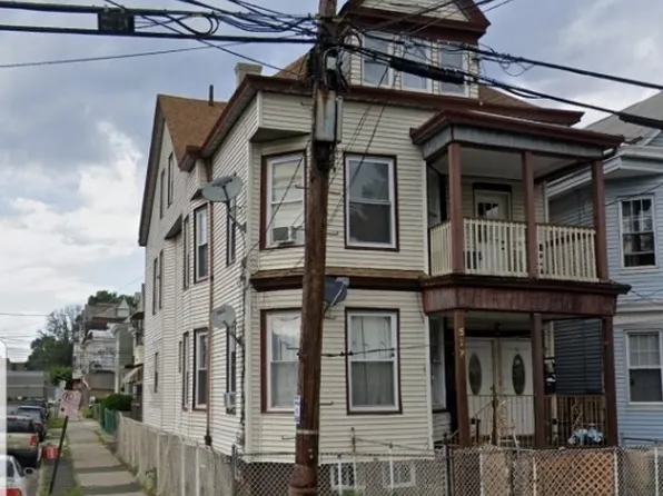 517 14Th Ave, Paterson City, NJ 07504