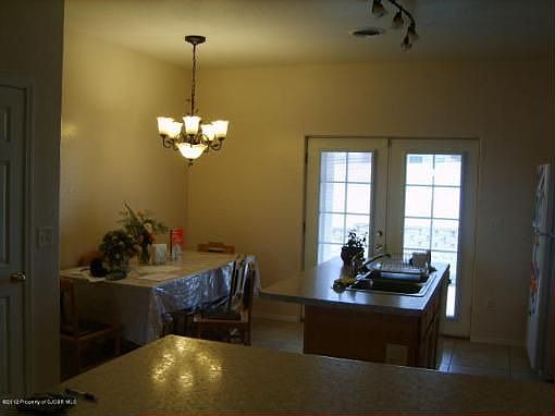 4th image of 310 W Navajo St
