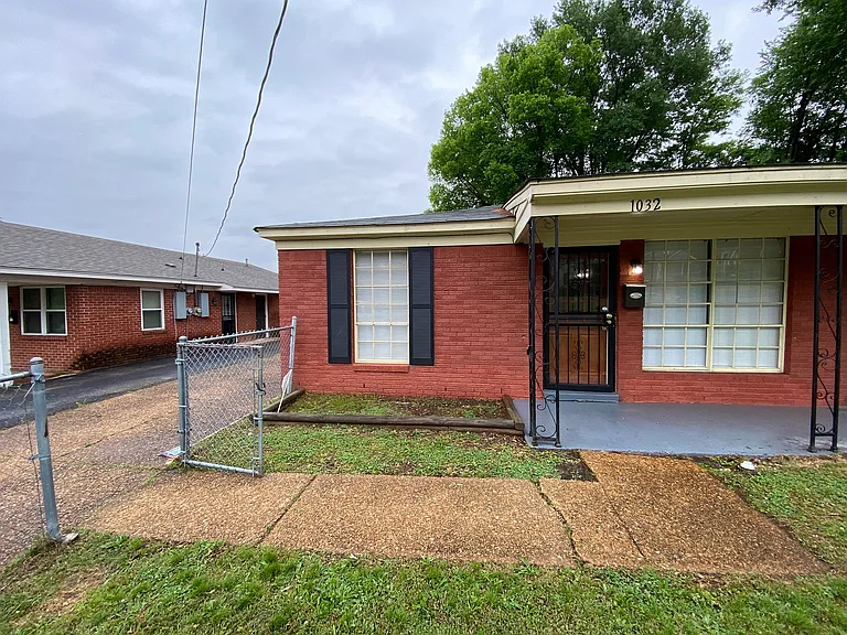 1032 University St — Photo 4