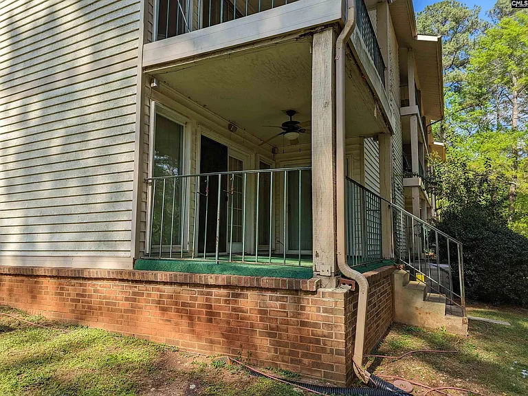 1208 Bush River Rd #H4 — Photo 16