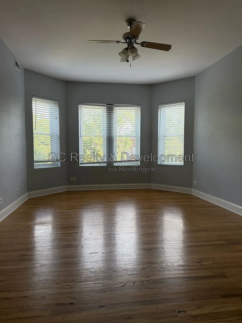 2 bed, 2.0 bath, 1000 sqft, $2,095 — Photo 4