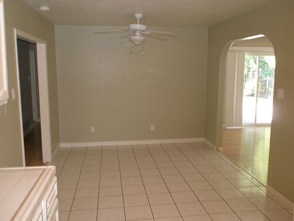 kitchen dinning area