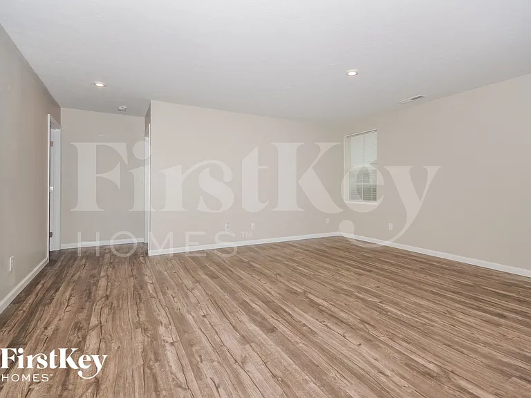 13851 N Mardenis Dr W — Photo 4