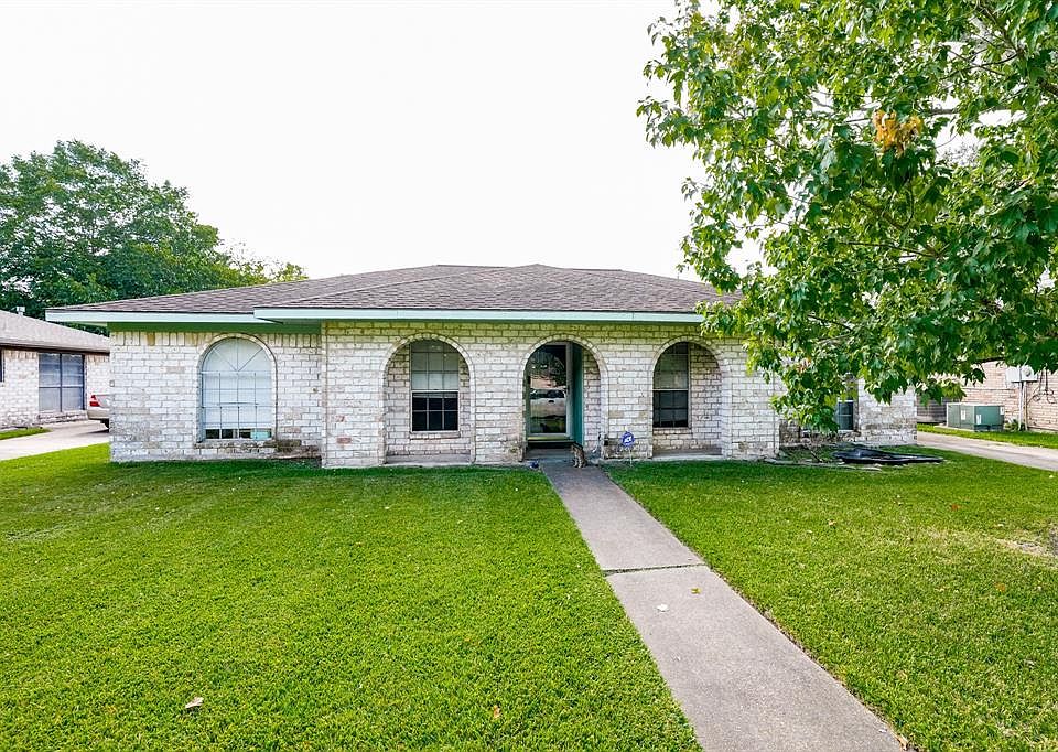 1st image of 10606 Sagebriar Dr