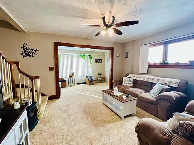 1539 Crawford Ave — Photo 10