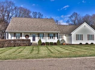 812 Sara Dr, Coshocton, OH