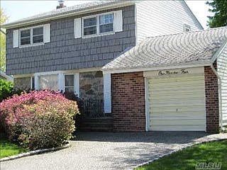1st image of 104 Cayuga Pl