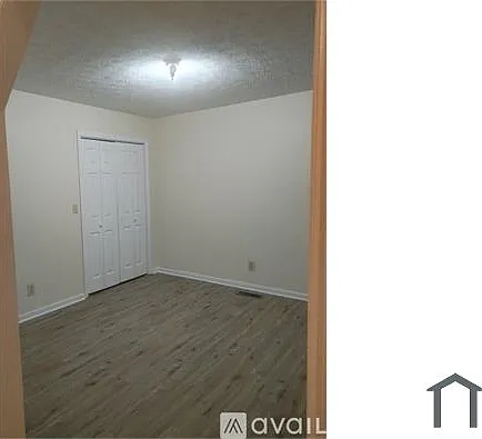 462 Bussey Ave — Photo 6