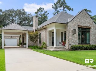 318 Poviner Pl, Fairhope, AL 36532