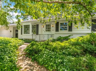 1713 W Donges Bay Rd, Mequon, WI 53092