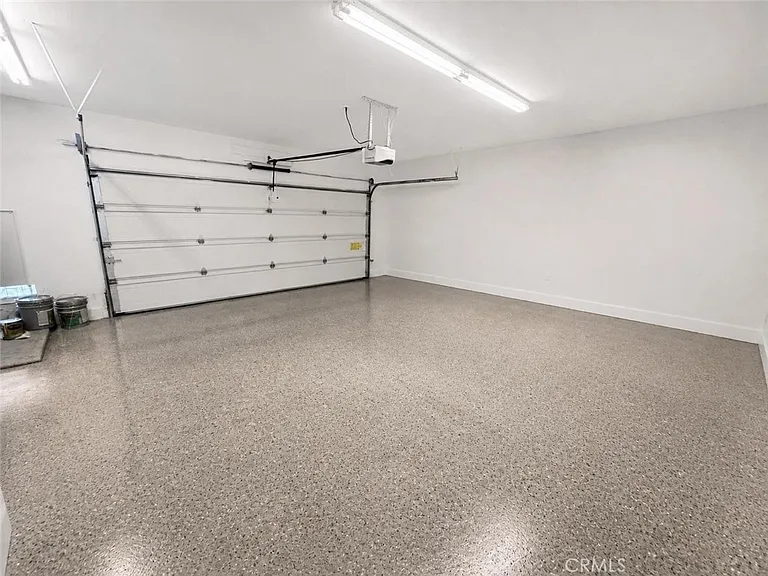 900 W Sierra Madre Ave — Photo 24