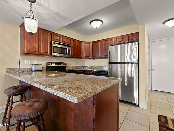 2nd image of R 520 Beach Blvd #102