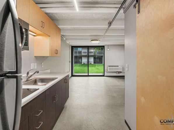 The Howard Apartments