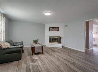 6237 E 127th St, Grandview, MO 64030