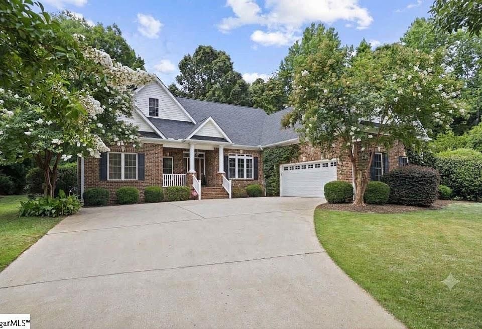 1st image of 21 Brannons View Dr