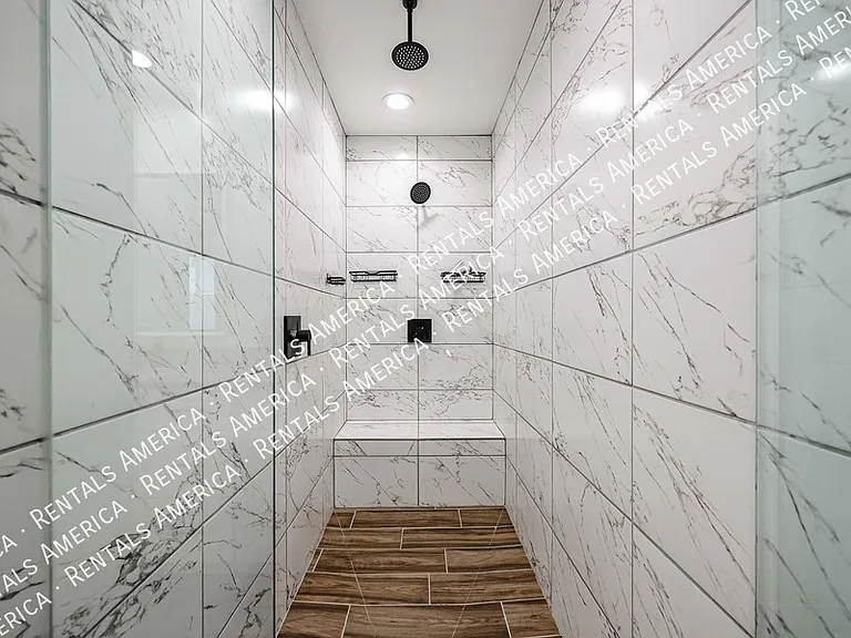 526 S Crismon Rd — Photo 31