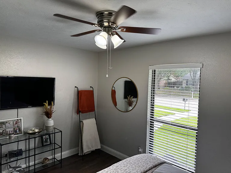 1029 Cross Bend Rd — Photo 15