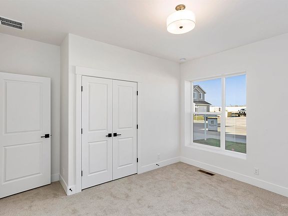 5th image of 4211 Tropic Way