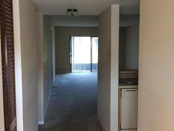 3rd image of 1035 Ellen Ct #1035