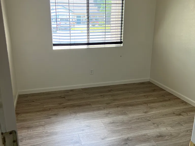 1426 Quail St — Photo 17