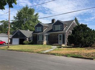 30 Bowden Ave, Barrington, RI 02806