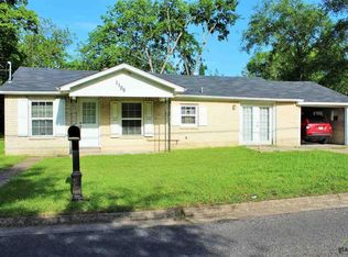 1105 Martin Luther King St, Mount Pleasant, TX 75455