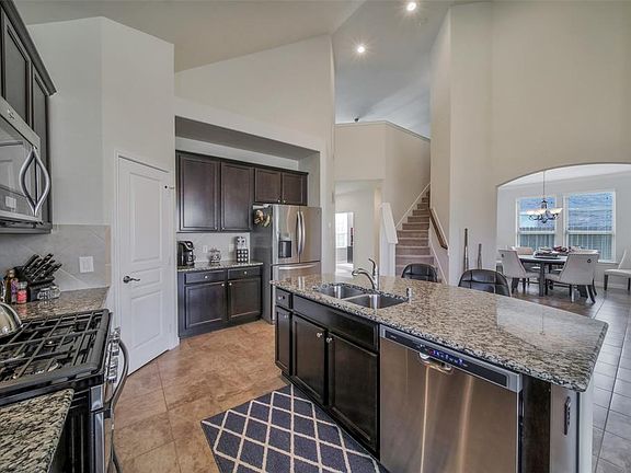 4th image of 16611 Spirit Lake Ct