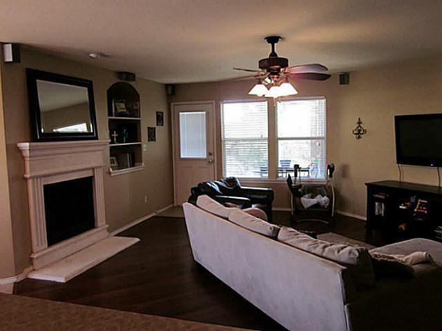 1st image of 1829 Lake Travis Dr