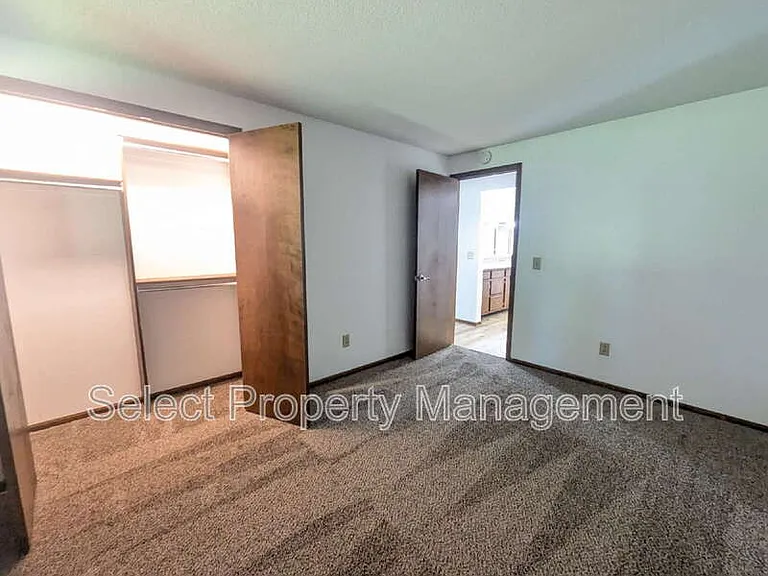 4619 Arlington Pkwy S — Photo 21