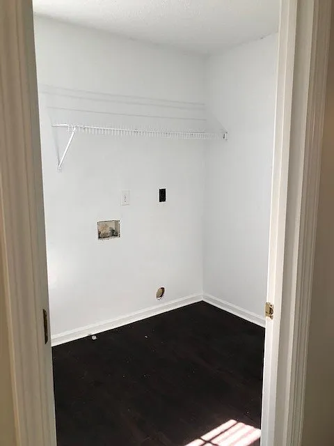 4 bed, 2003 sqft, $2,200 — Photo 3