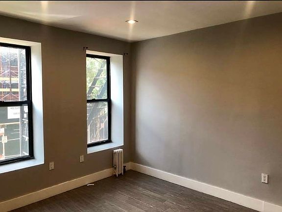 4th image of 411 E 118th St #A