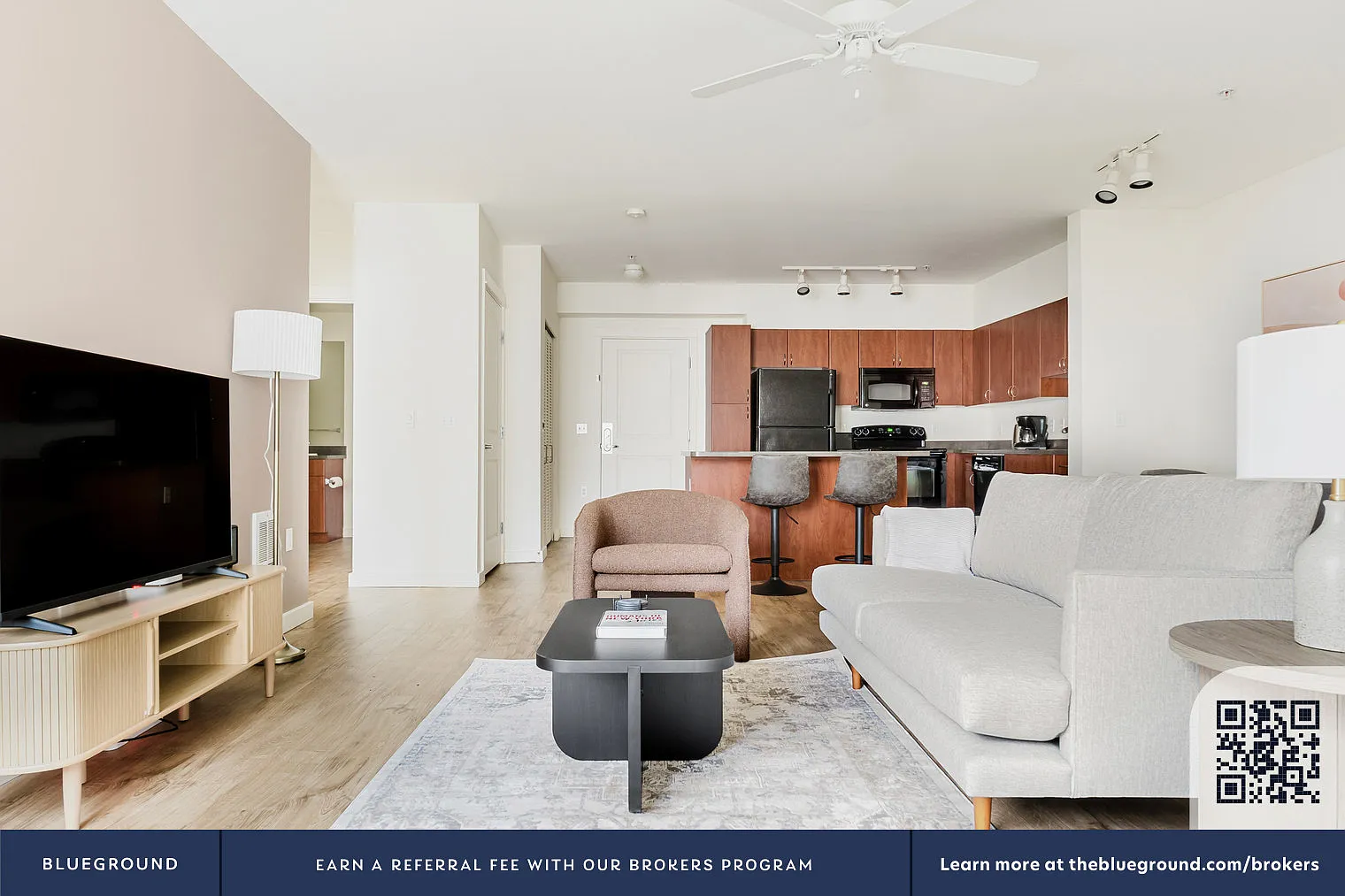 1 bed, 1.0 bath, 820 sqft, $2,490 — Photo 3
